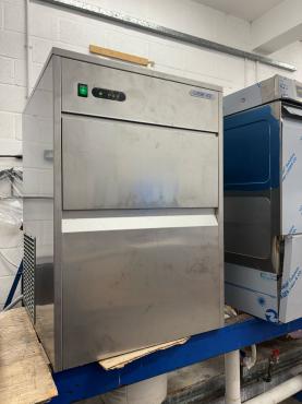 RET50848 - Cater-Ice CK2080 Automatic Commercial Bullet Ice Machine - 80kg/24hr - 13kg Bin. FRESH WATER EVERY TIME.