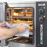 Lincat CO343M Convector Manual Electric Counter-top Convection Oven - 4 x 1/1 GN 